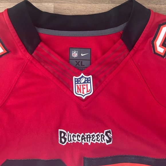 NFL Nike Tampa Bay Buccaneers LeGarette Blount #27 Jersey, Size XL- Pre Loved - Picture 9 of 15